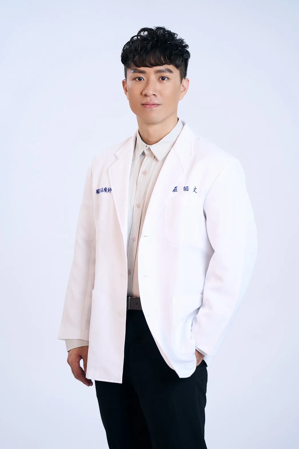 創辦人莊皓文肖像